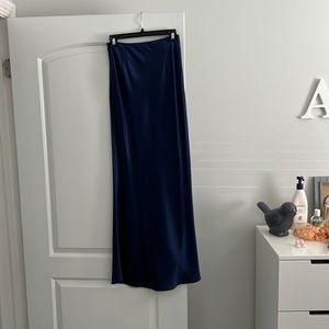 St. John navy skirt brand new never worn